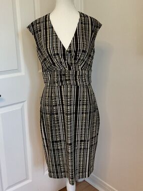 🤩Calvin Klein Green/Black/White print dress - size 10